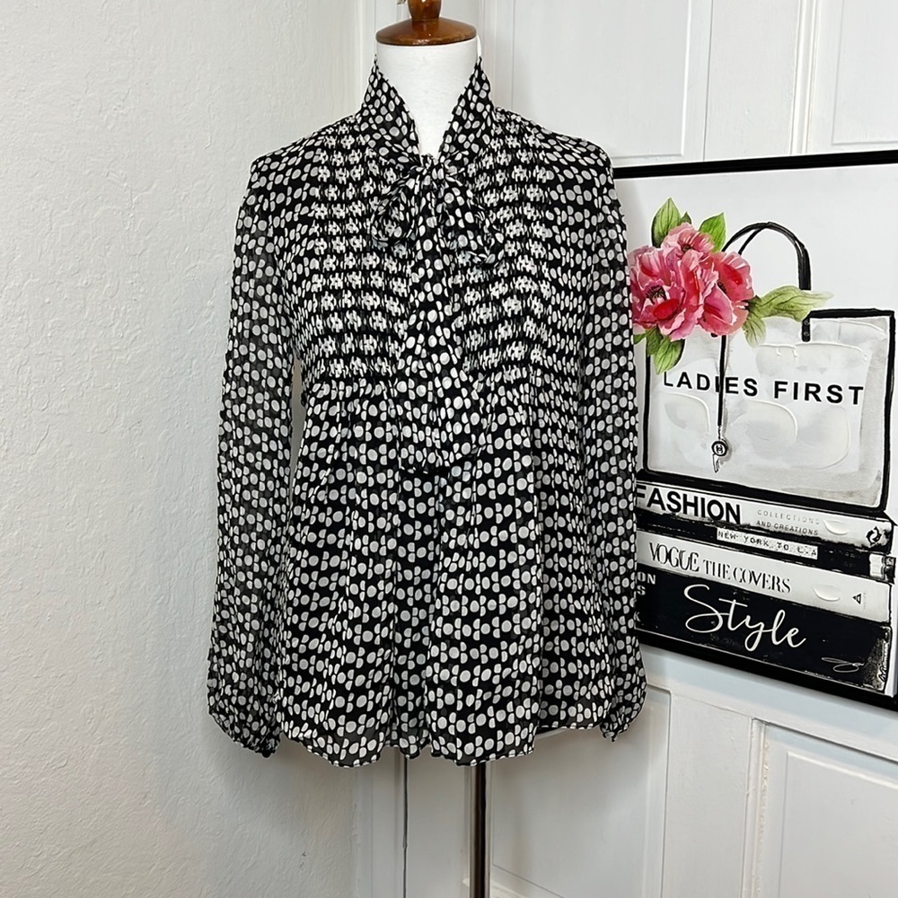 DVF Black & White Polka Dot Tie Neck Blouse Size 2